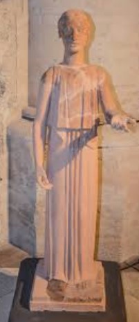 Kore, woman with long peplos (V century BC) from Paternò, Civita. Ursino Castle, Catania